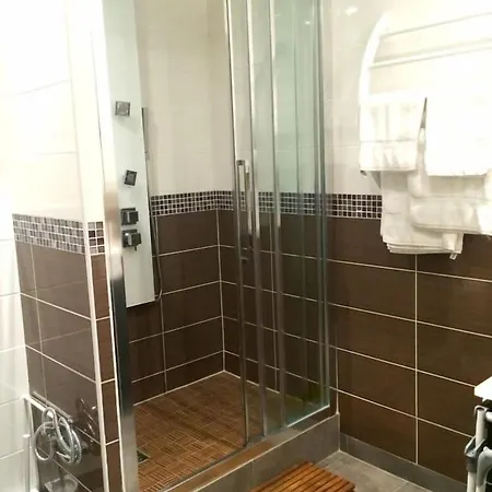 Gambetta 3* Paryż