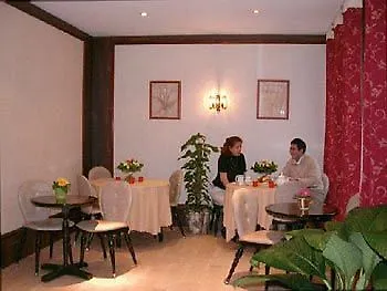 Gambetta 3* Paříž